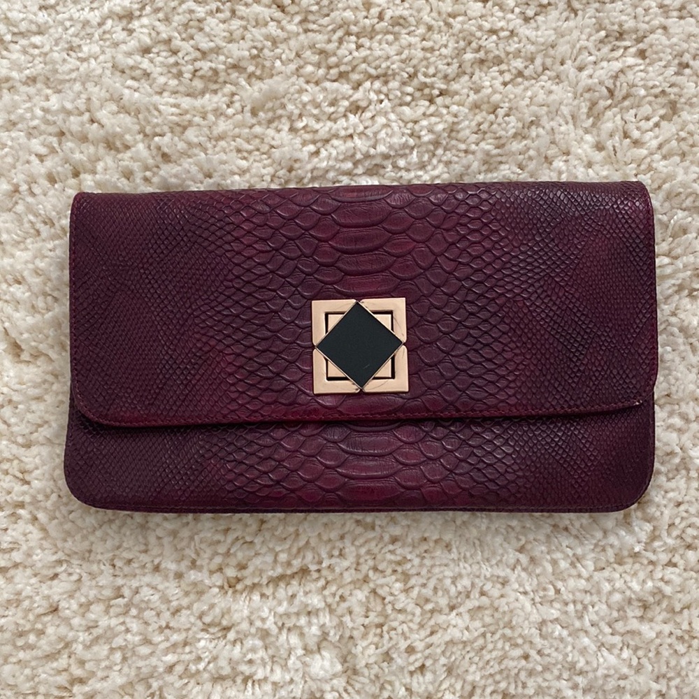 Urban Expressions clutch bag